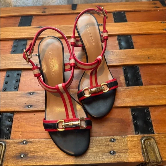 Talbots Women's Red and Navy Sandals - Picture 4 of 8